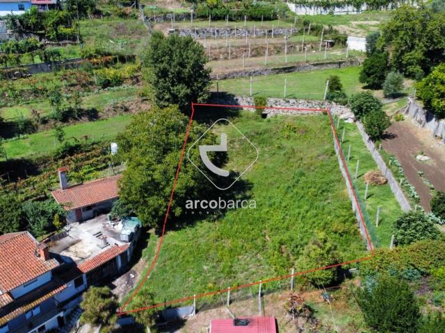 Terreno para construção em Nogueira