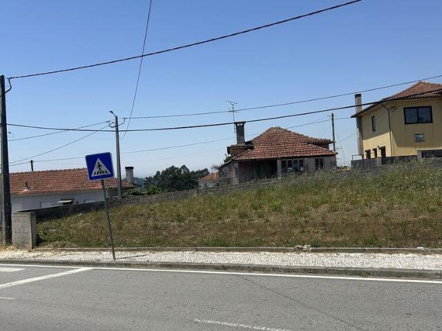 Terreno para construção em Oliveira de Azeméis, Santiago de Riba Ul, Ul, Macinhata da Seixa e Madail