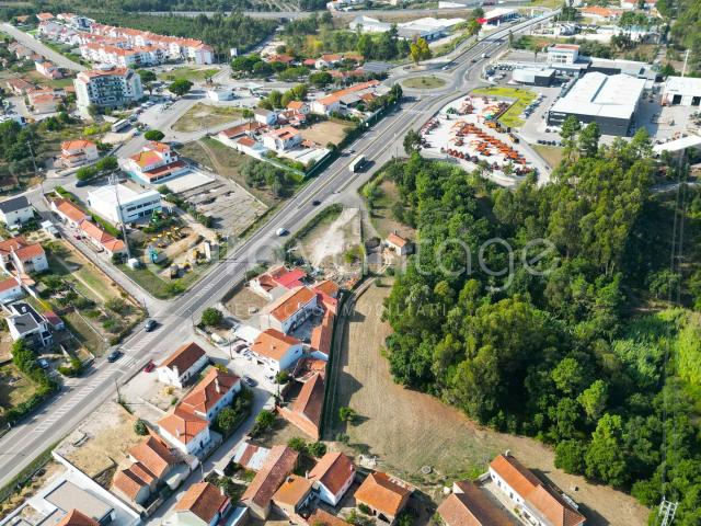 Terreno para construção em Azoia Leiria