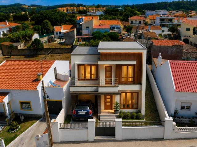 Terreno para Construção em Alfeizerão a 4 km da Praia de São Martinho do Porto