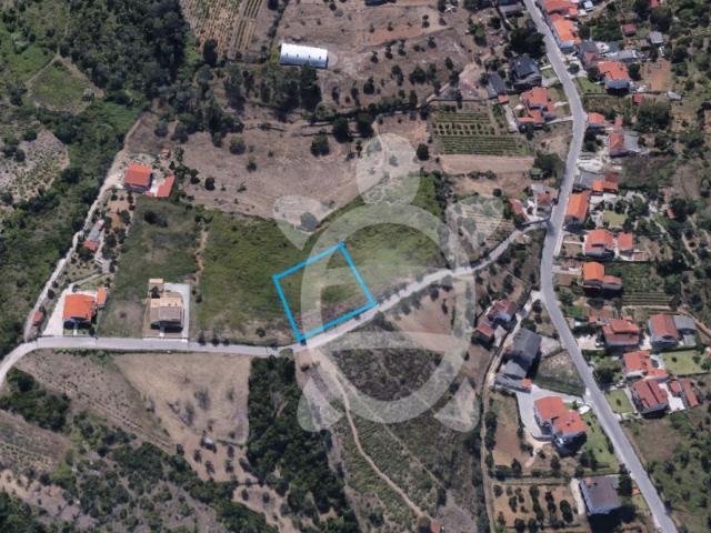 Terreno para construção em Almalaguês