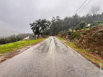 Terreno para construção em Alvarenga