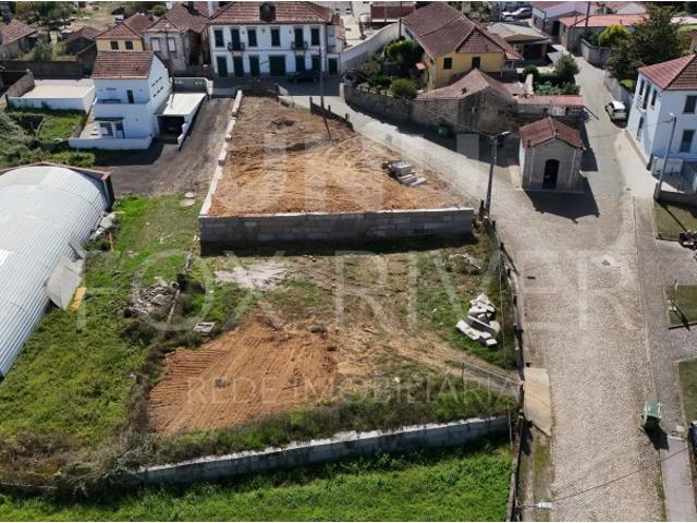 Terreno para Construção em Arão Valença