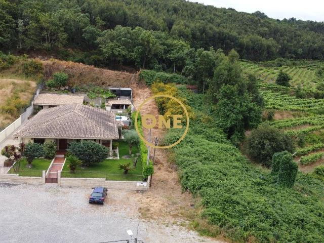 Terreno para Construção em Burgães