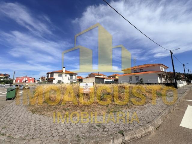 Terreno para Construção em Figueira de Castelo Rodrigo
