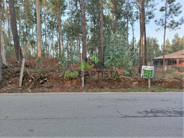 Terreno para construção em Gião 660 m2