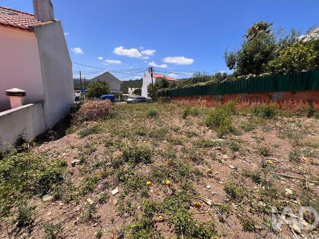 Terreno para construção em Loures
