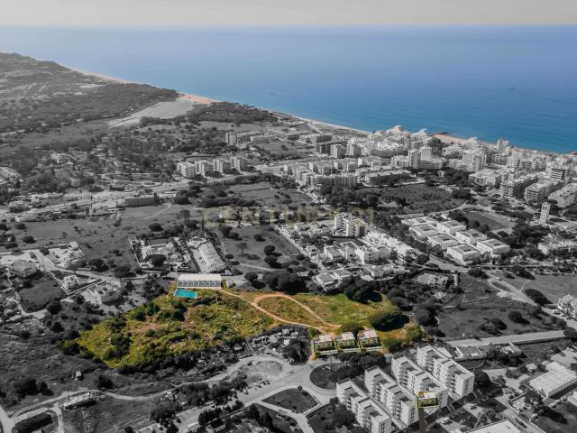 Terreno para construção em Quarteira