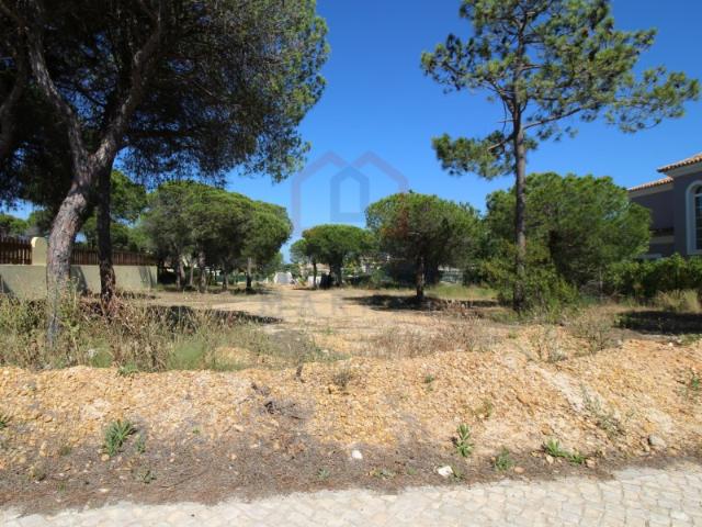 Terreno para construção em Quinta do lago