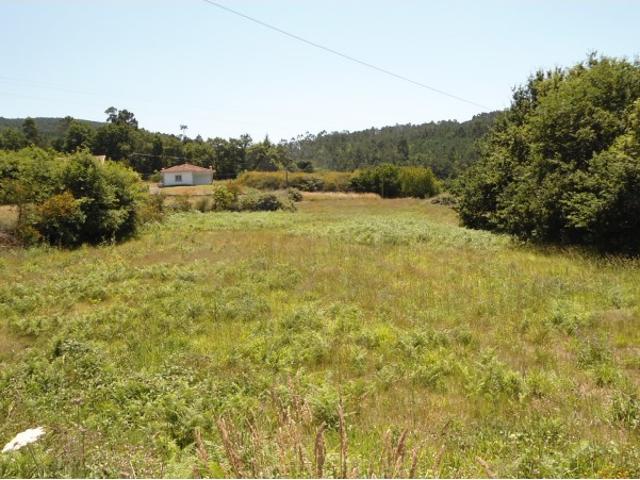 Terreno para construção em Rubiães