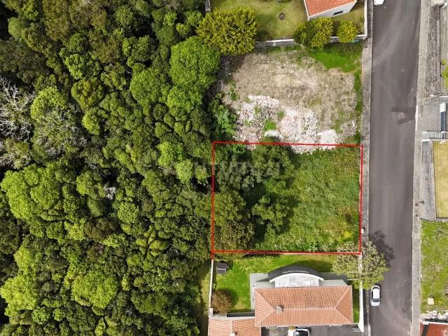 Terreno para construção em São Carlos Ilha Terceira