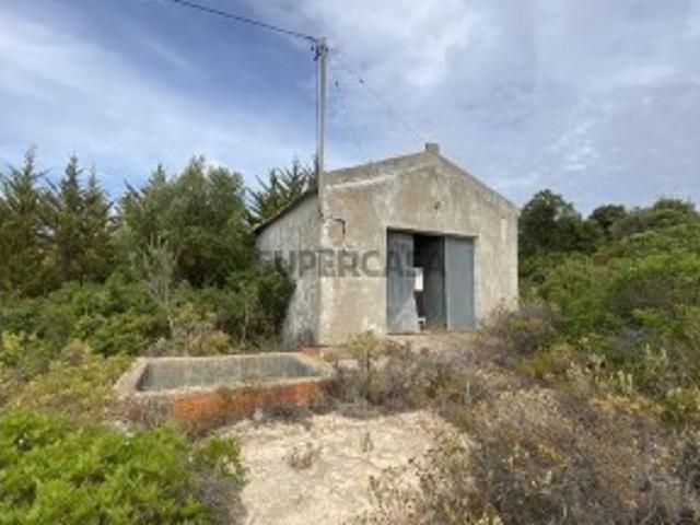 Terreno para construção em Santa Bárbara de Nexe
