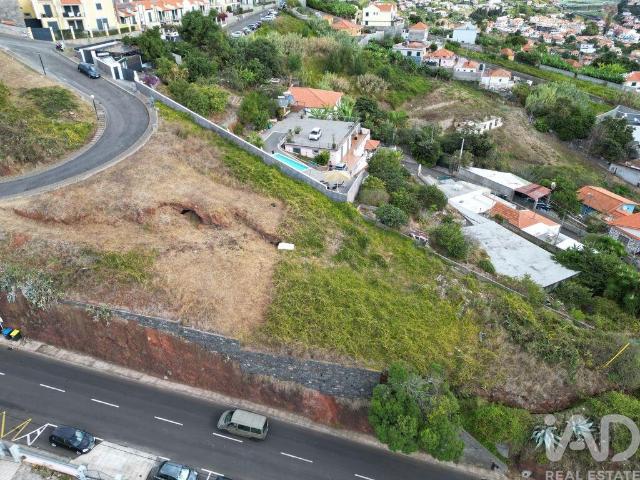 Terreno para construção em Santo António