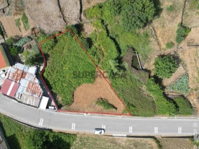 Terreno para construção em Vila Nova