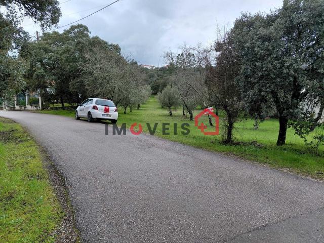 Terreno Para construção em zona tranquila!