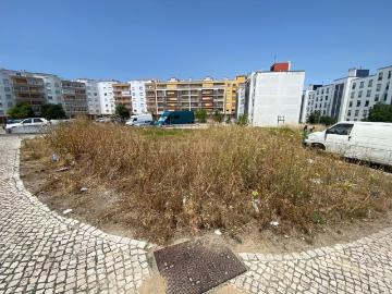 ️ Terreno para Construção – junto ao Parque da Paz Almada