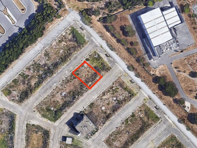 Terreno Para Construção perto da Escola EB 2/3 Carteado Mena