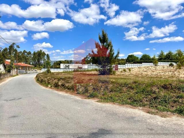 Terreno para construção, Sabariz