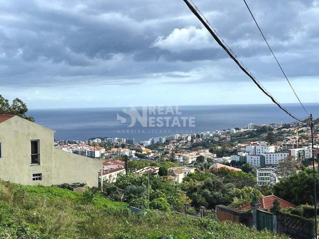 Terreno para Construção Santo António, com vista mar