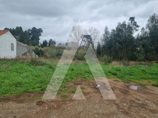 Terreno para construção situado em Aguada de Baixo
