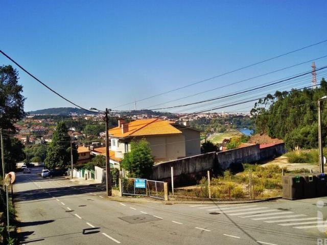 Terreno para construção T51 em Gondomar São Cosme, Valbom e Jovim de 6801,00 m²