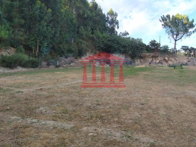 TERRENO PARA CONSTRUÇÃO