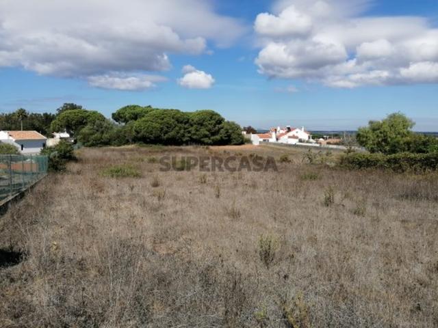 Terreno para construção de moradia isolada