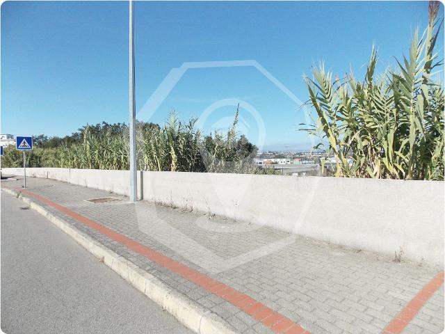Terreno para Construção 6 moradias em Oliveira do Bairro
