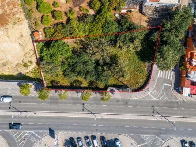 Terreno para Construção | 760m2 | Centro de Loulé