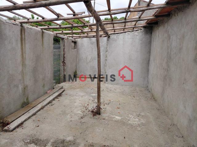 TERRENO PARA CONSTRUÇÃO