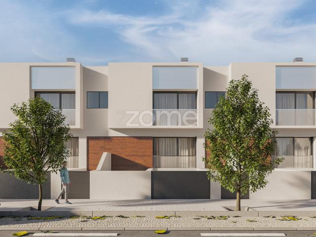 Terreno para casa a 250m da Estação Palmilheira/Águas Santas, Maia