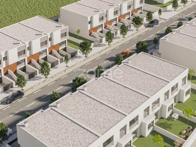 Terreno para casa a 250m da Estação Palmilheira/Águas Santas, Maia