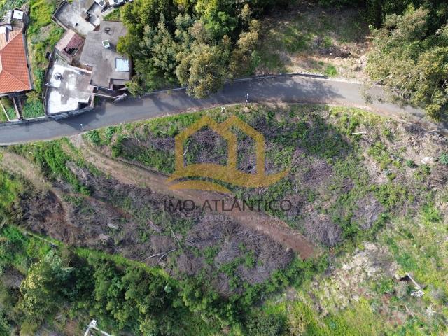 Terreno para a venda localizado no Estreito Câmara de Lobos