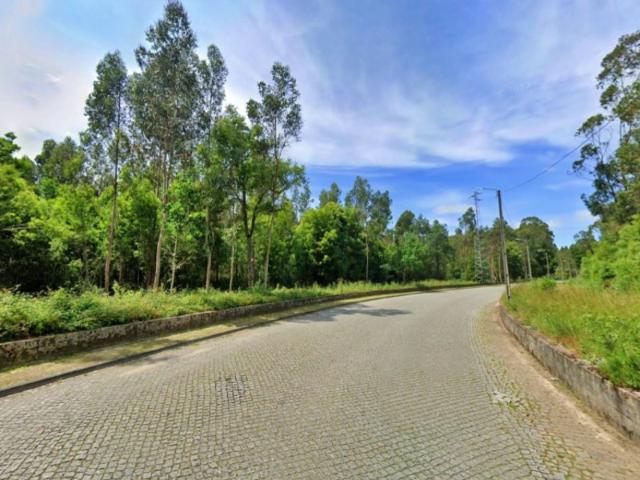 Terreno para armazém no Castêlo da Maia