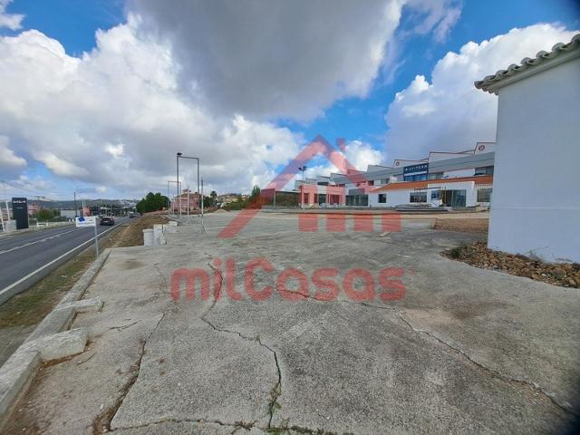 Terreno para Arrendamento Comercial em Torres Vedras