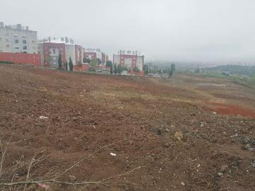 Terreno para arrendar em Amadora