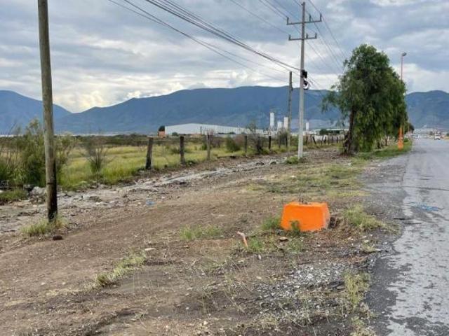 Terreno Para Desarrollo Industrial en Venta Frente a Lib. Oscar Flores Tapia