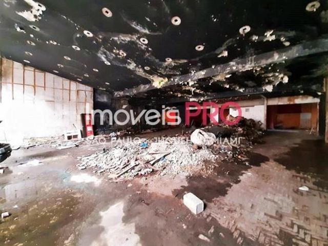 Terreno para fins comerciais na Av Rio Branco, ótimo zoneamento