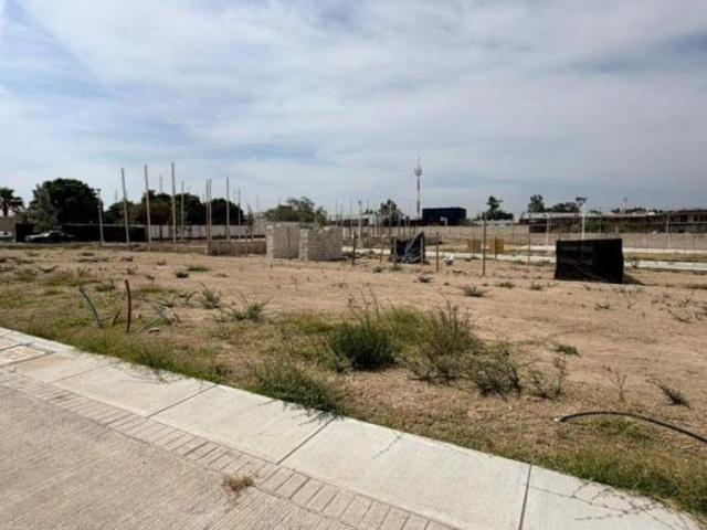 TERRENO PARA INVERSIONISTA O CONSTRUCTOR EN VENTA, SOBRE JUAN GIL PRECIADO