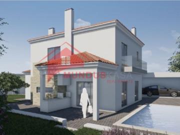 Terreno para Moradia Isolada com Piscina projeto aprovado