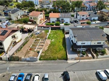 Terreno para moradia na Cidade da Maia