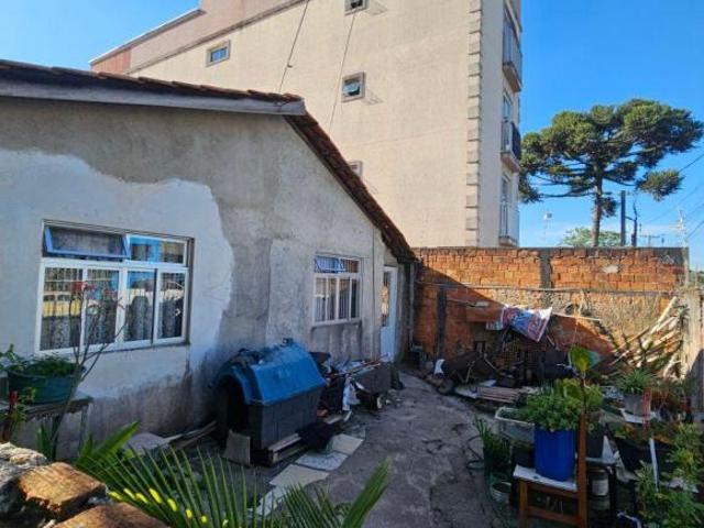 Terreno para Venda com 316m² no bairro Uberaba, em Curitiba / PR, próximo a Av. Comendador Franco