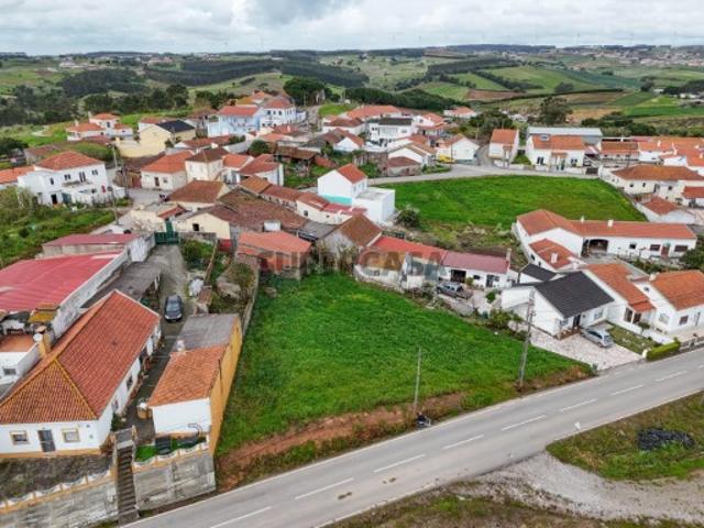 Terreno para venda com 640 m² no Casal do Moinho Moita dos Ferreiros com Poço