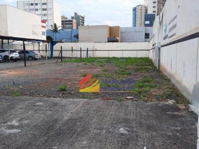 Terreno para venda e aluguel em Centro de 410.00m²