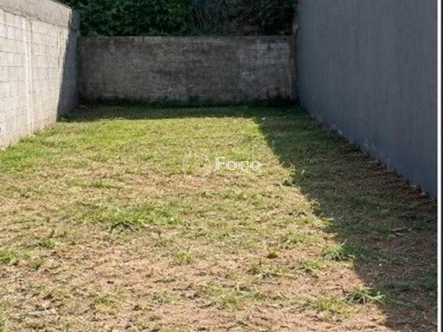 Terreno para venda e aluguel em Portal Dos Gramados de 250.00m²