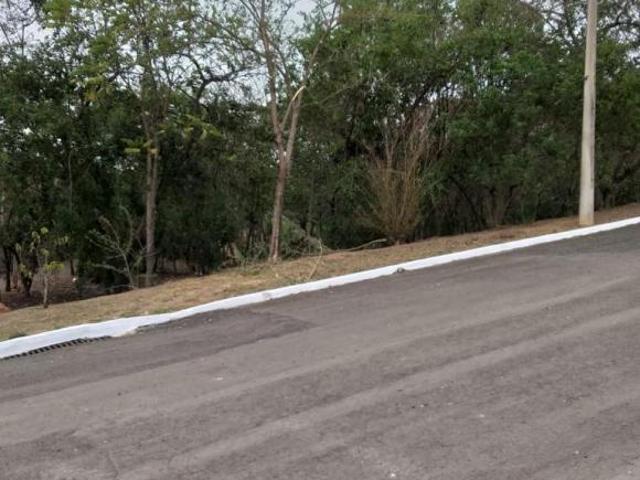 Terreno para venda em Campestre de 1.00m² com 1 Quarto, 1 Suite e 1 Garagem