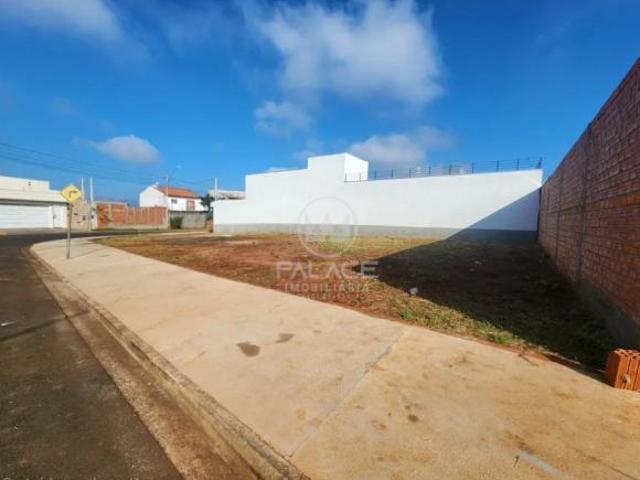Terreno para venda em Campestre de 360.00m² com 1 Quarto, 1 Suite e 1 Garagem