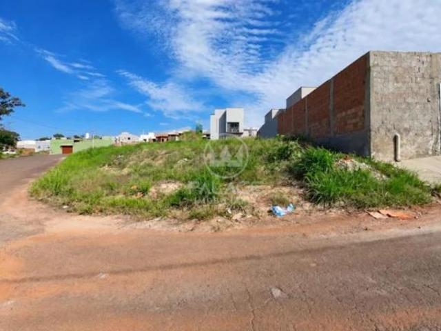 Terreno para venda em Campestre de 435.00m² com 1 Quarto, 1 Suite e 1 Garagem