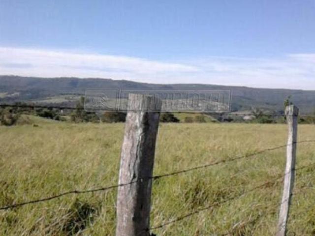 Terreno para venda em Caputera de 178400.00m²
