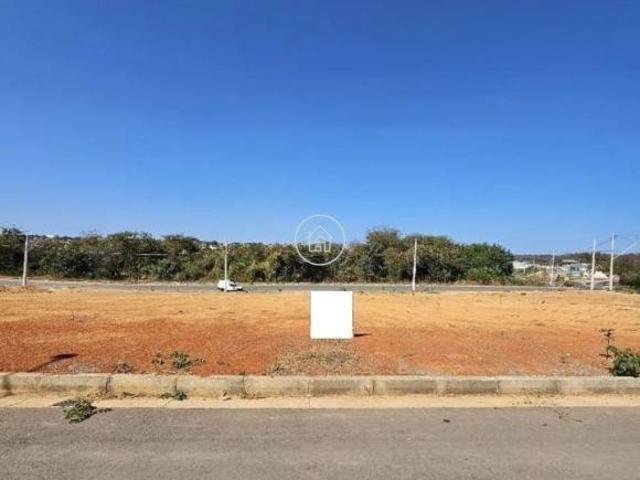 Terreno para venda em Centro, Montes Claros